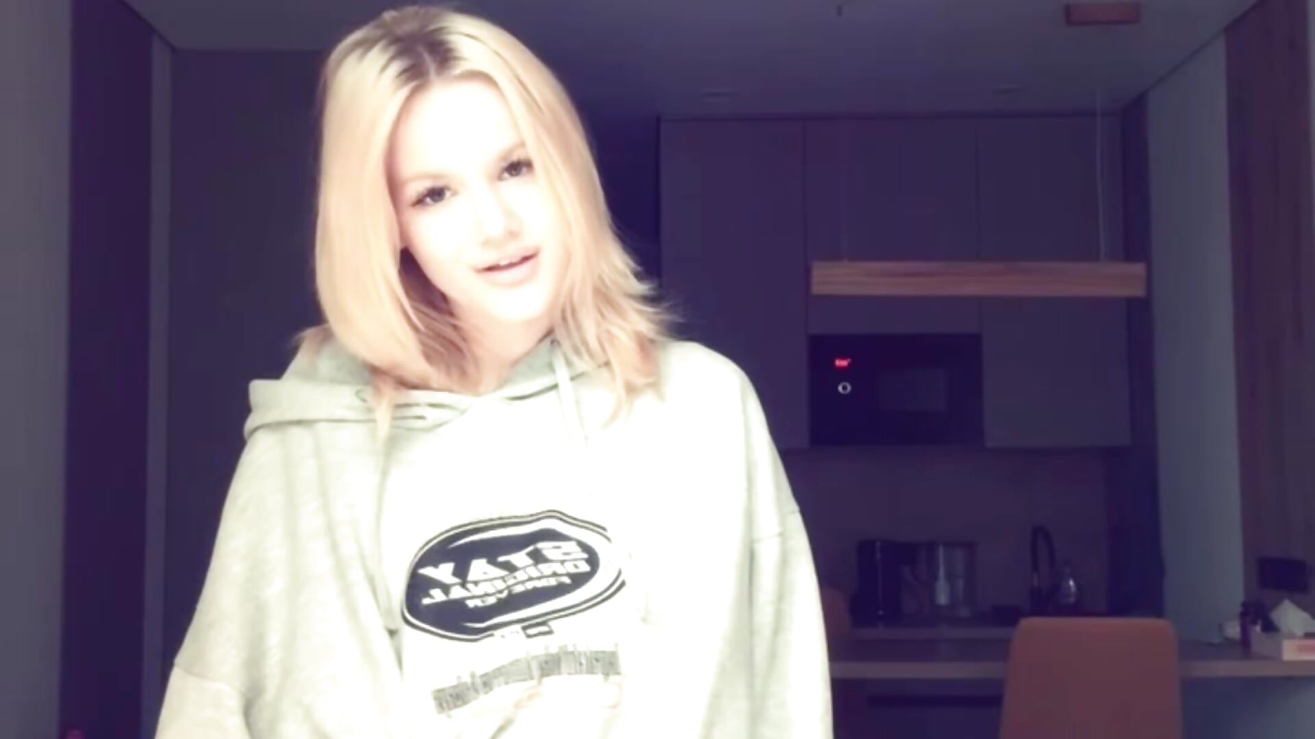 Just cute me - video by moonavelle