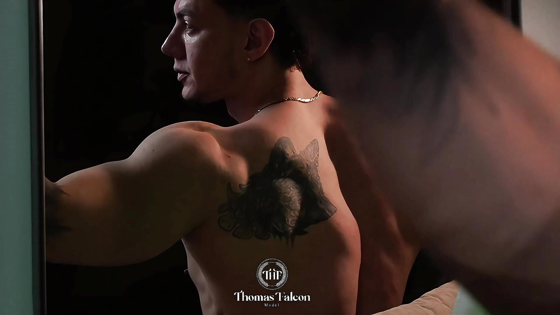 Thomas_Falcon1 - video di tendenza della modella di cam 1978