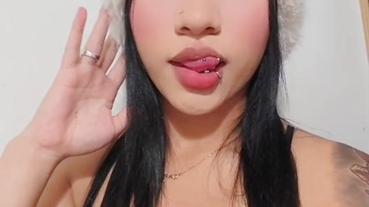 pass my tongue over your body mmm delicious - βίντεο μοντέλου Kiara_hh