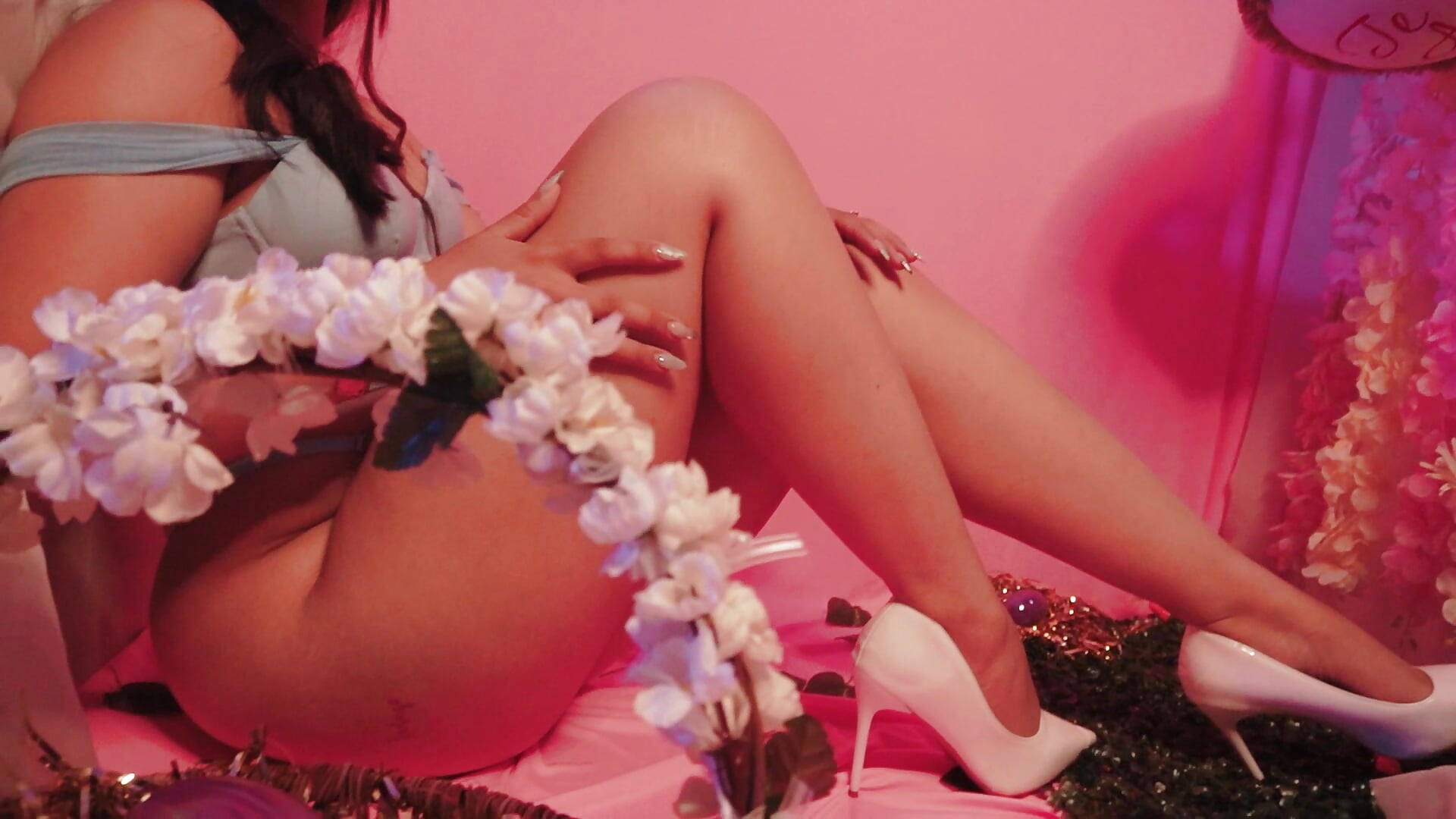 Easter bunny – video od webkamerové modelky ValkyriaSteel