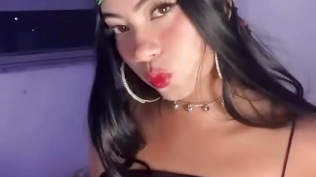 I want to be yours 🩷​ - video van NefertitiXO cam-model