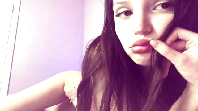 <3 – video od webkamerové modelky dollyweb