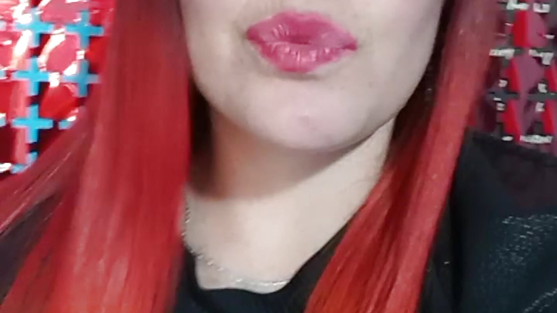 VID_20260410_025321 — filmik carolinhe26, modela(-lki) na kamerkach