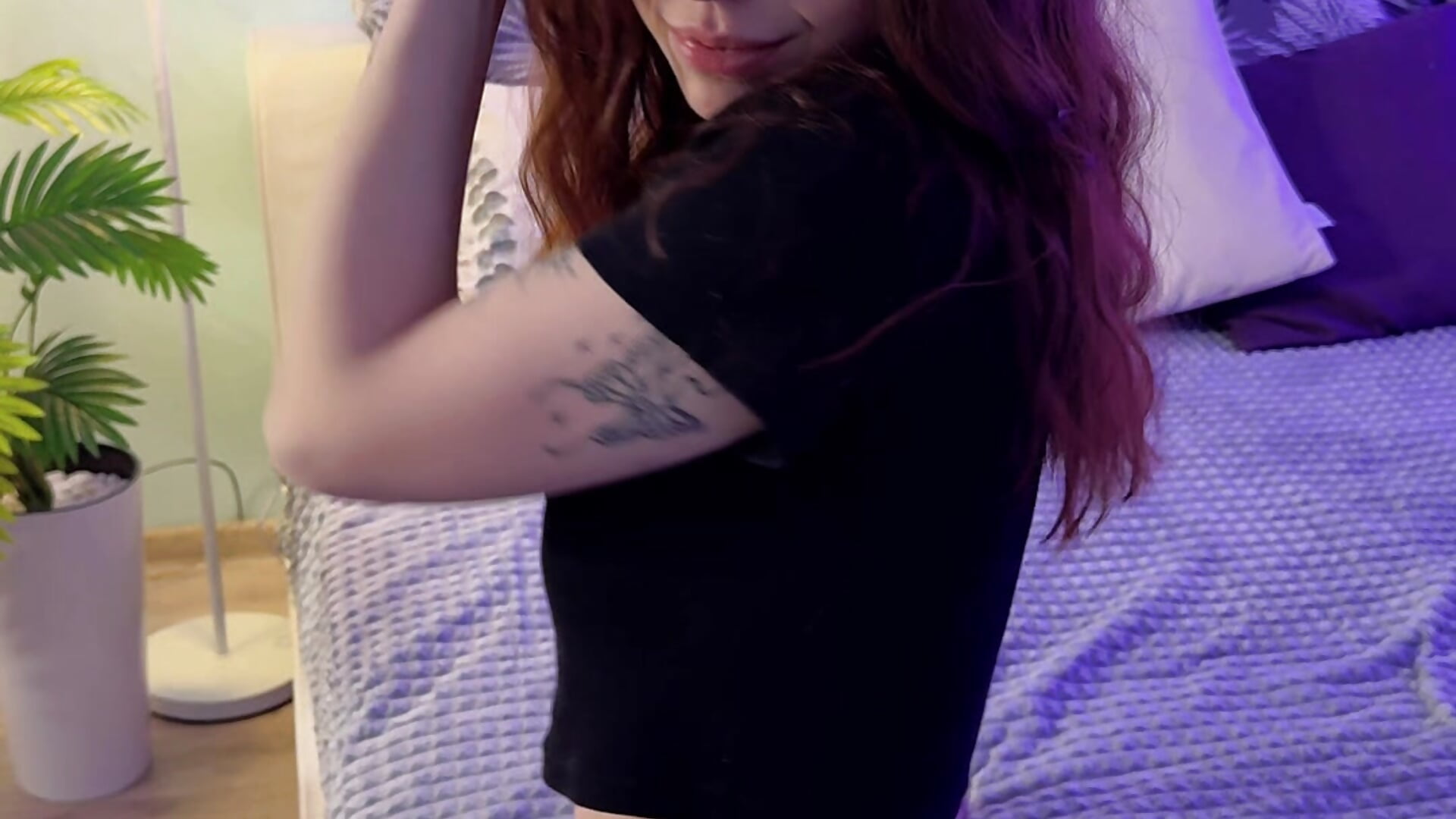 Just me - video oleh CharliGrace_ kamera model