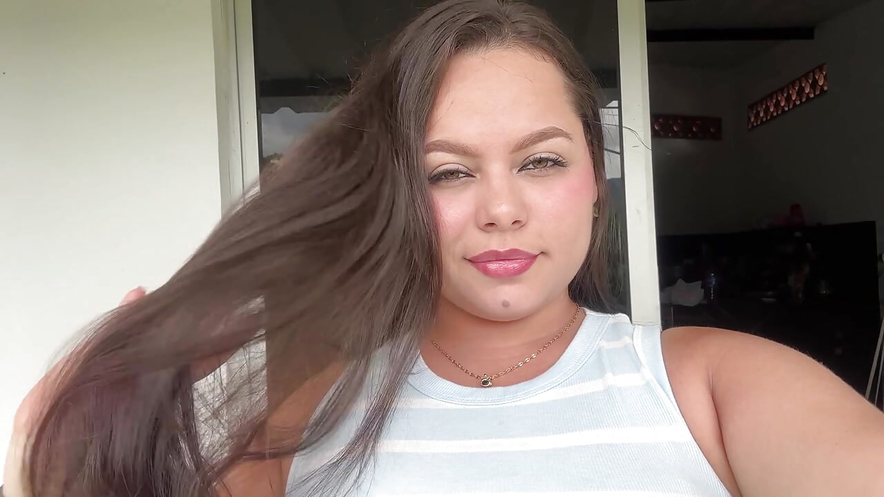 a huge kiss for you – video od webkamerové modelky Sarita_21