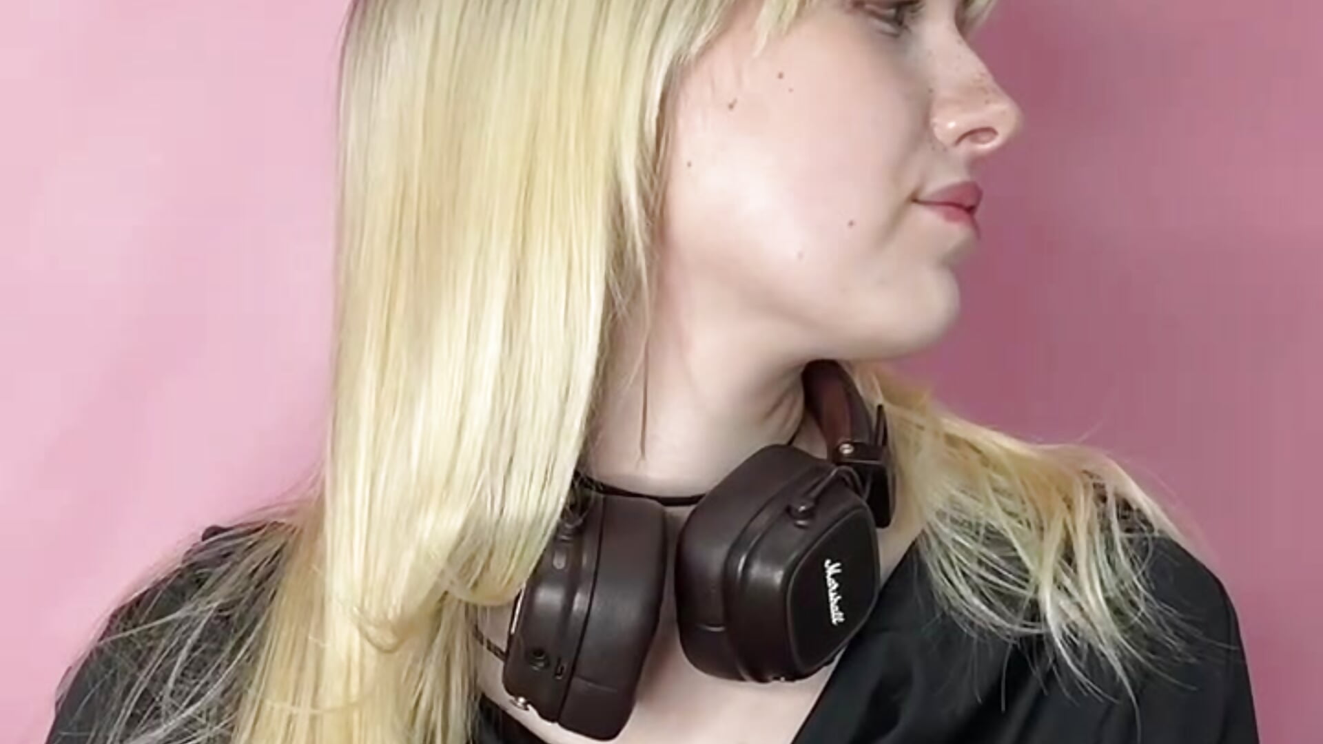 Hello♥️ - video oleh IdaEstel kamera model