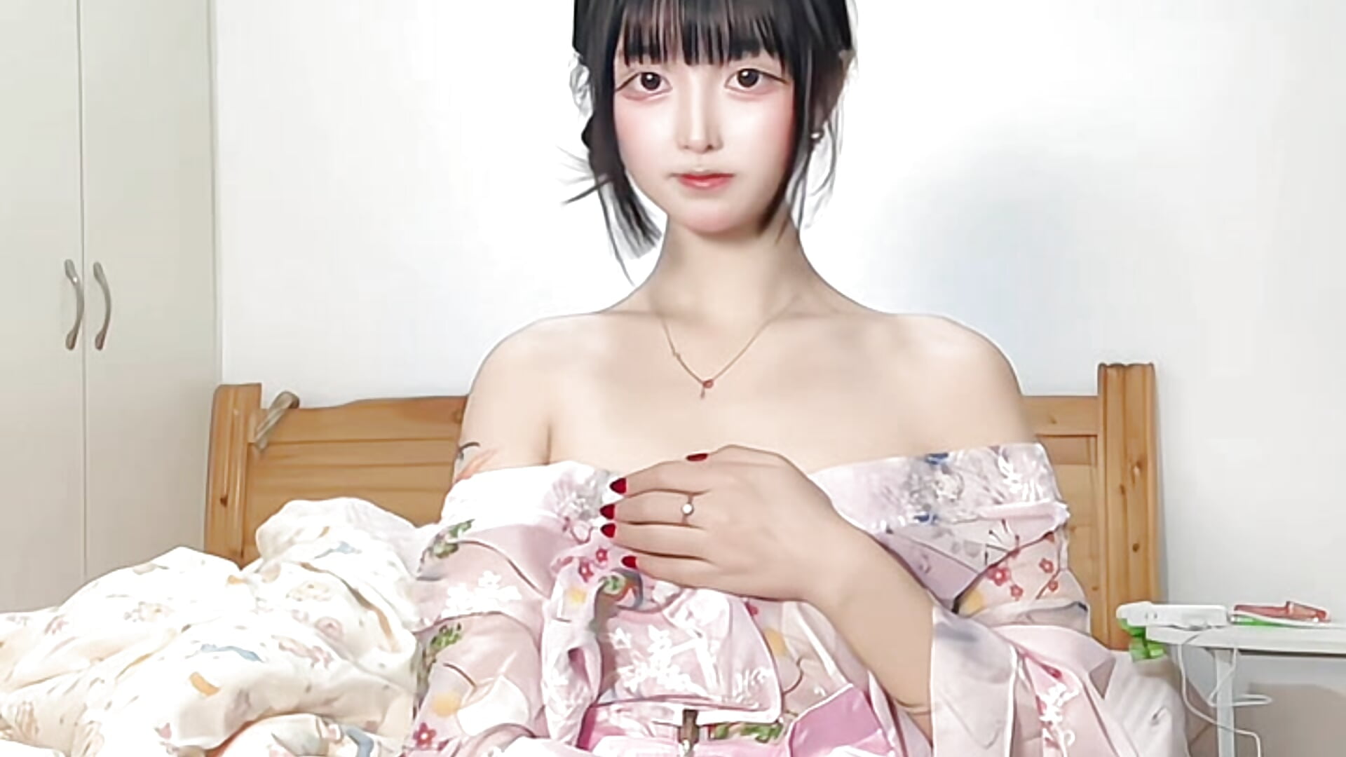 我好美啊 - video by Kaixin-baobao cam model