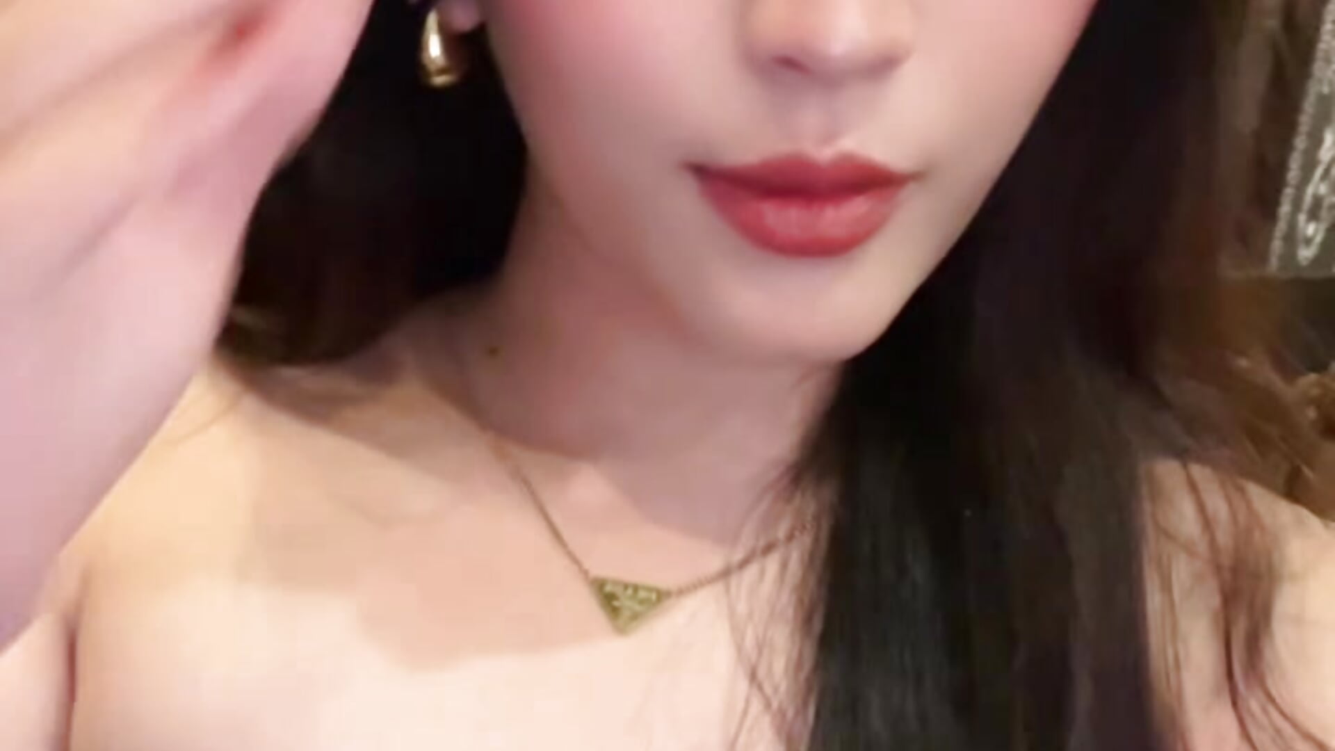 💋 - βίντεο μοντέλου Urasian_fucker_elle
