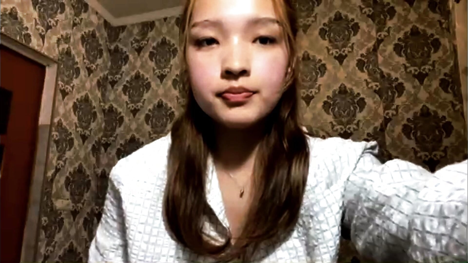 setting up my first stream - video oleh CordieCarone kamera model