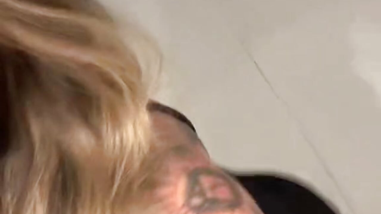 v1c044g50000d4tkrgvog65pik4iak50 - video by bonnie07777 cam model