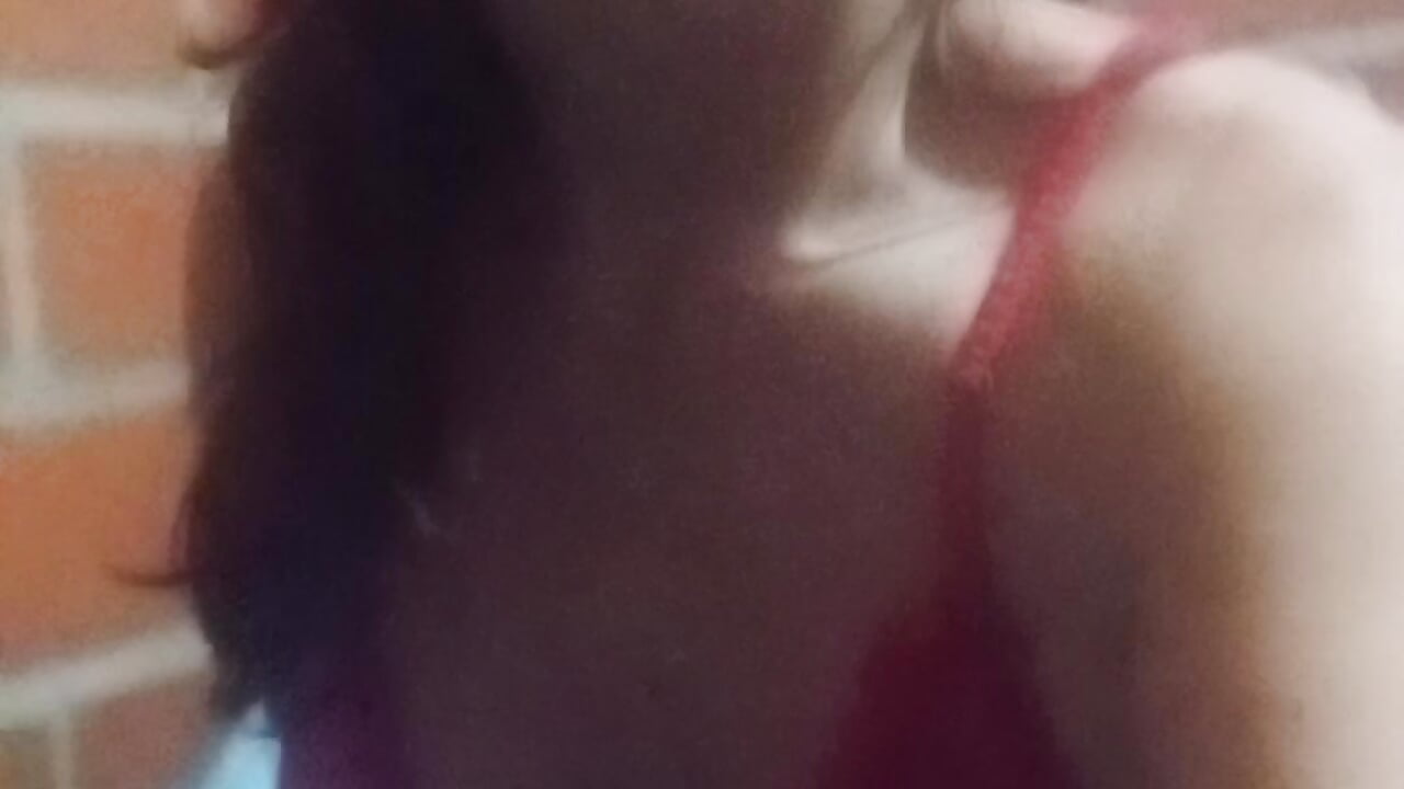 profile-intro-video-1776193633– PienCanela kameramodell videója