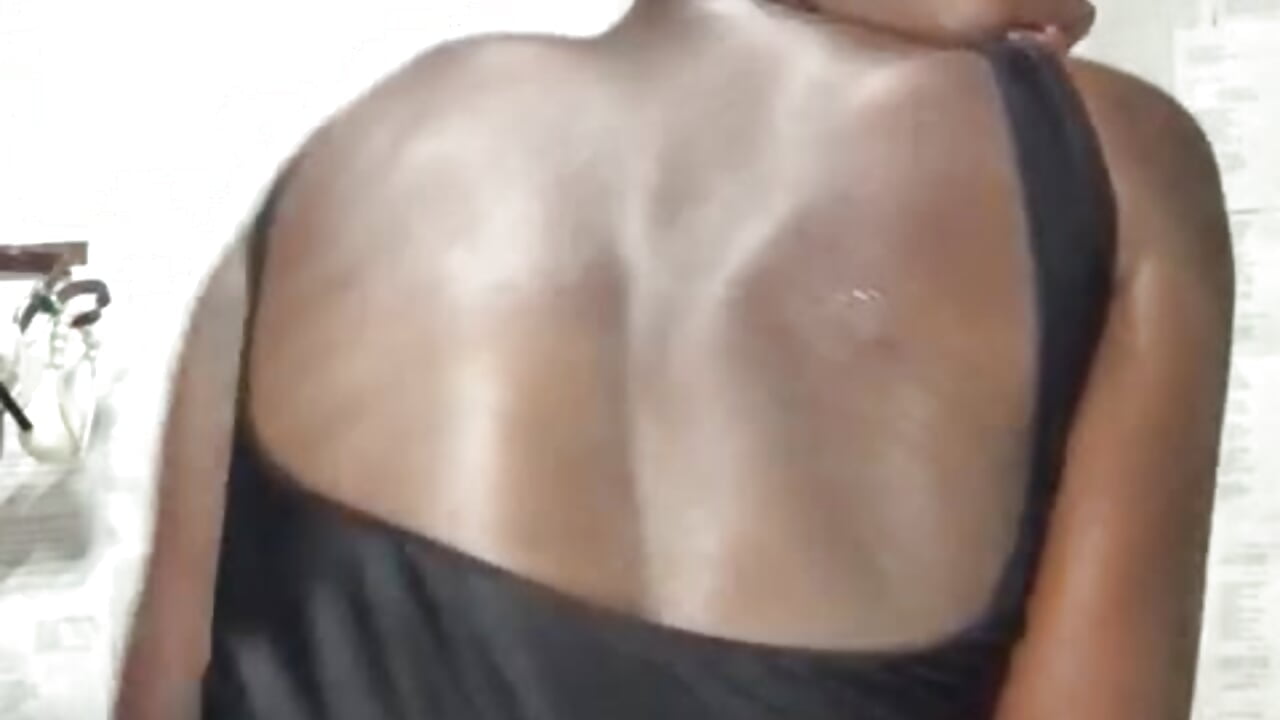 bailecito 🤤☺️ - Vídeo de baby_mika_hot, modelo de vídeos