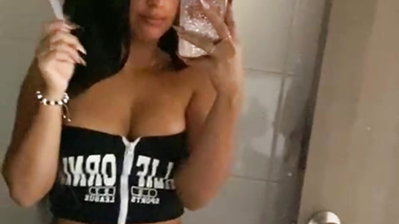 COME FEED YOUR NAUGHTY GIRL - video oleh PAMELAROSE777 kamera model