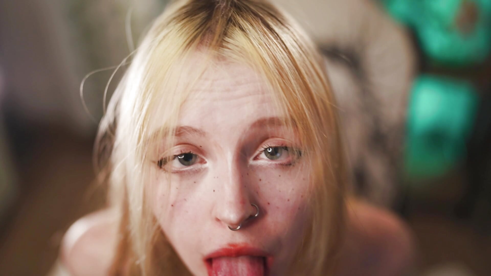 Be gentle with me daddy.. - video by ElvenCat