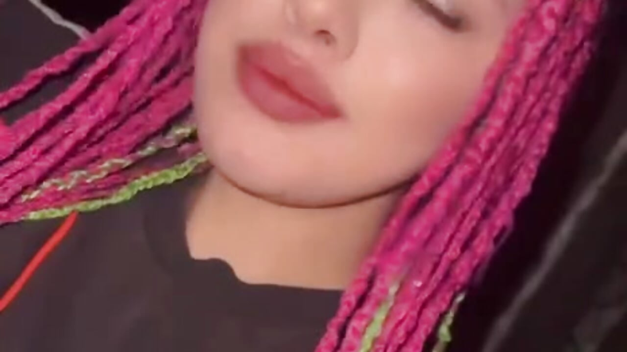 document_5397785430118671102 (1) - Vídeo de PinkyTrix, modelo de vídeos