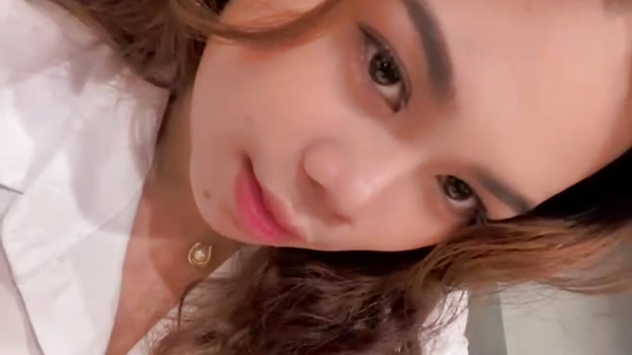 I feel sexy here 💕 - video by ElodiaSebourn cam model