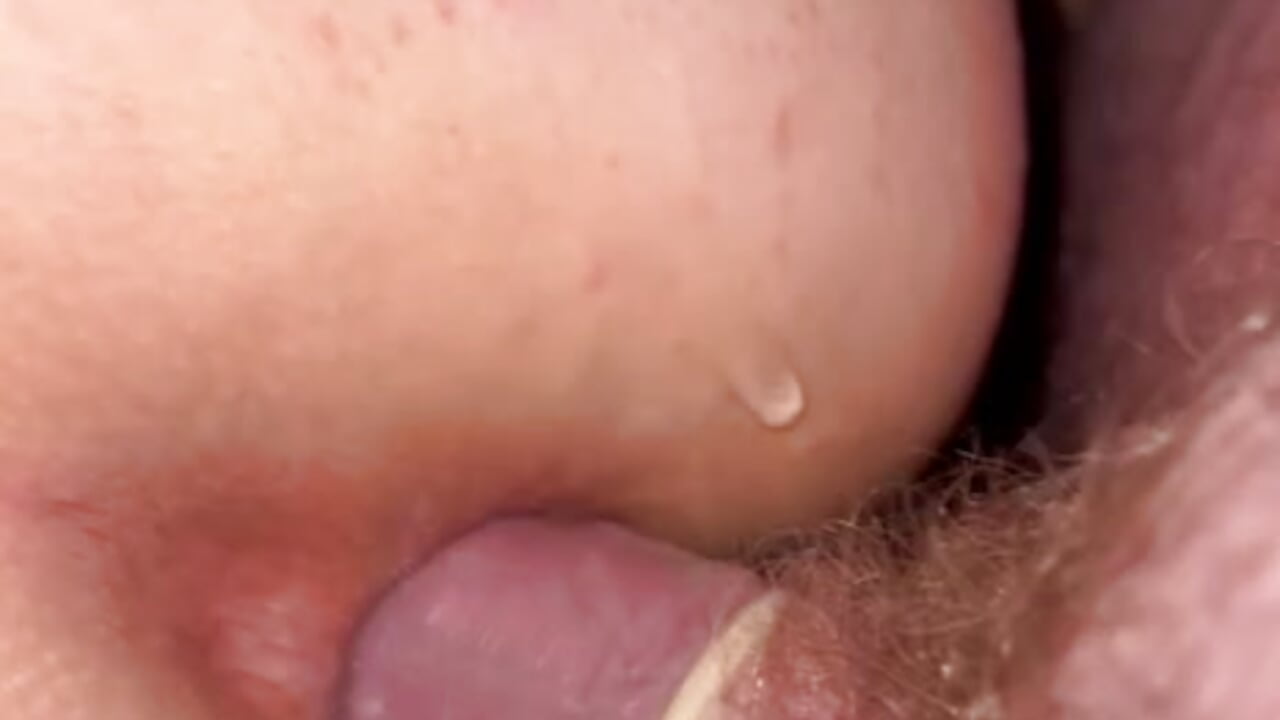 -4925210559577425344.mp4 – video modela na kameri bitsim