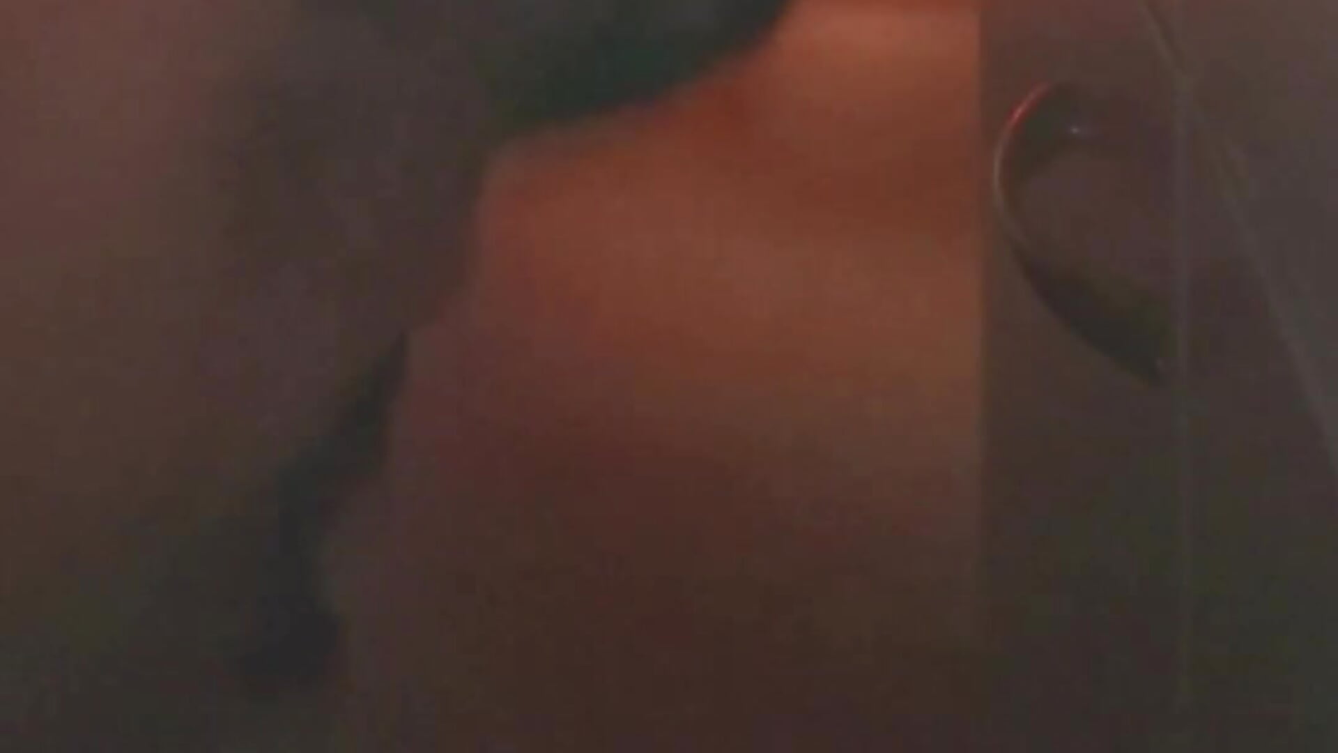 ips-8303877D-07BB-41D3-97A1-0E3E33FDA11E - video van 24yMALE cam-model