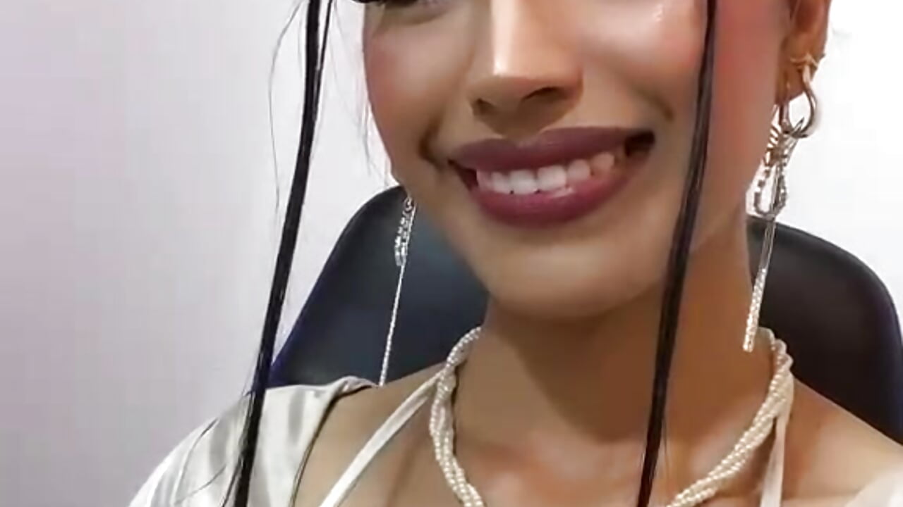 happy day darling  2026-04-15 - video od modelky/modela Miaa_ferrari1