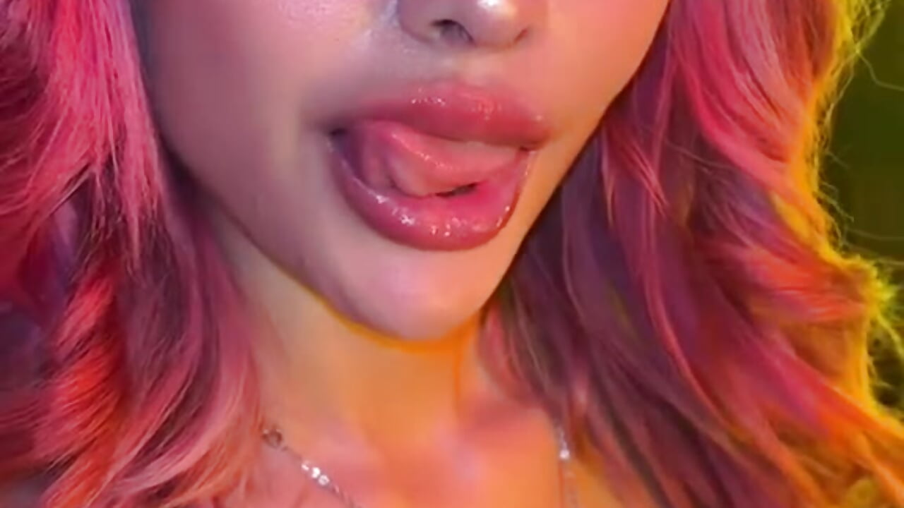 👅 - video di Miiaa_Stonee modella di cam