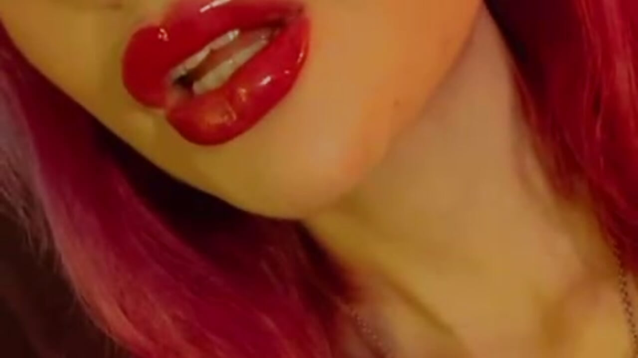 Power You Can’t Handle – video af Miiaa_Stonee cam-model