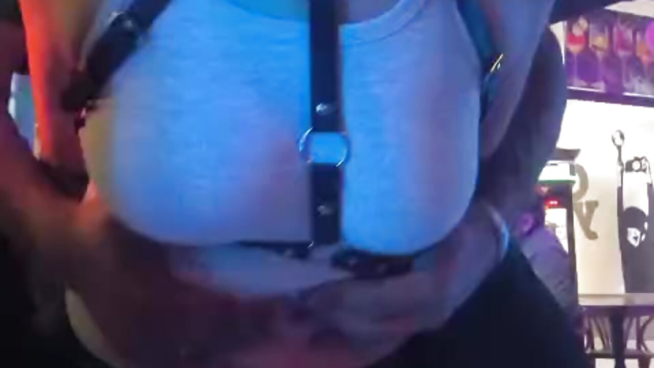 Оседлала‼️💋 – video modela na kameri BigTwixxxx