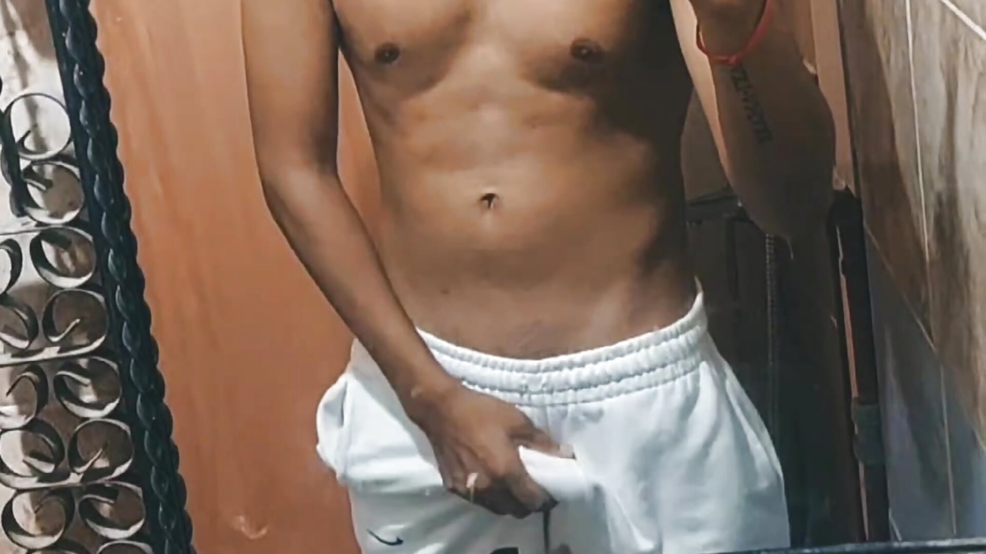 Juguetona 🍆😈🔥🫦 - video by Tunegro15viral