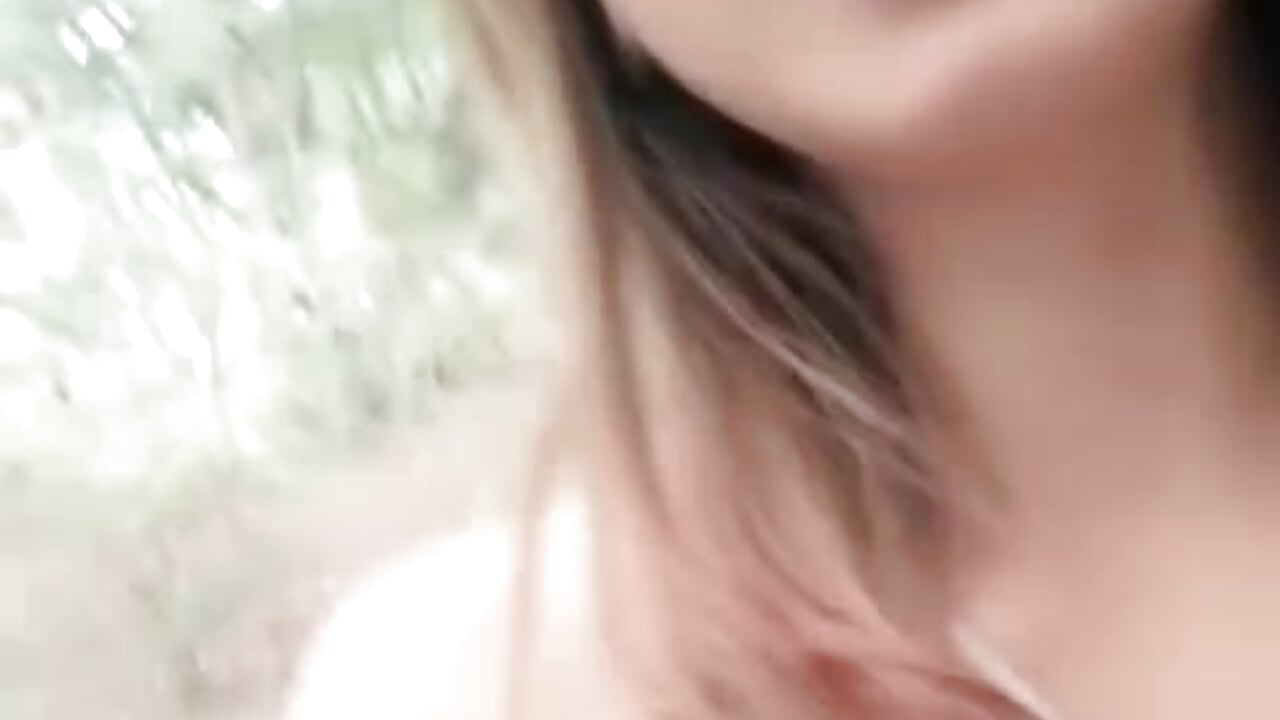 kiss me! - video by VALELUXX cam model