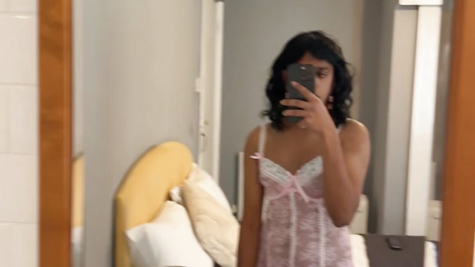 AED08EDC-CF61-438E-81EF-ABD9CC4E65AF - video by LavenderFountain677