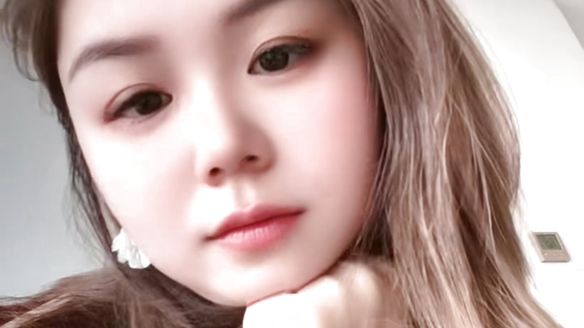 宝贝也有呆呆的时候 - clip cu nide-yuebao model videochat