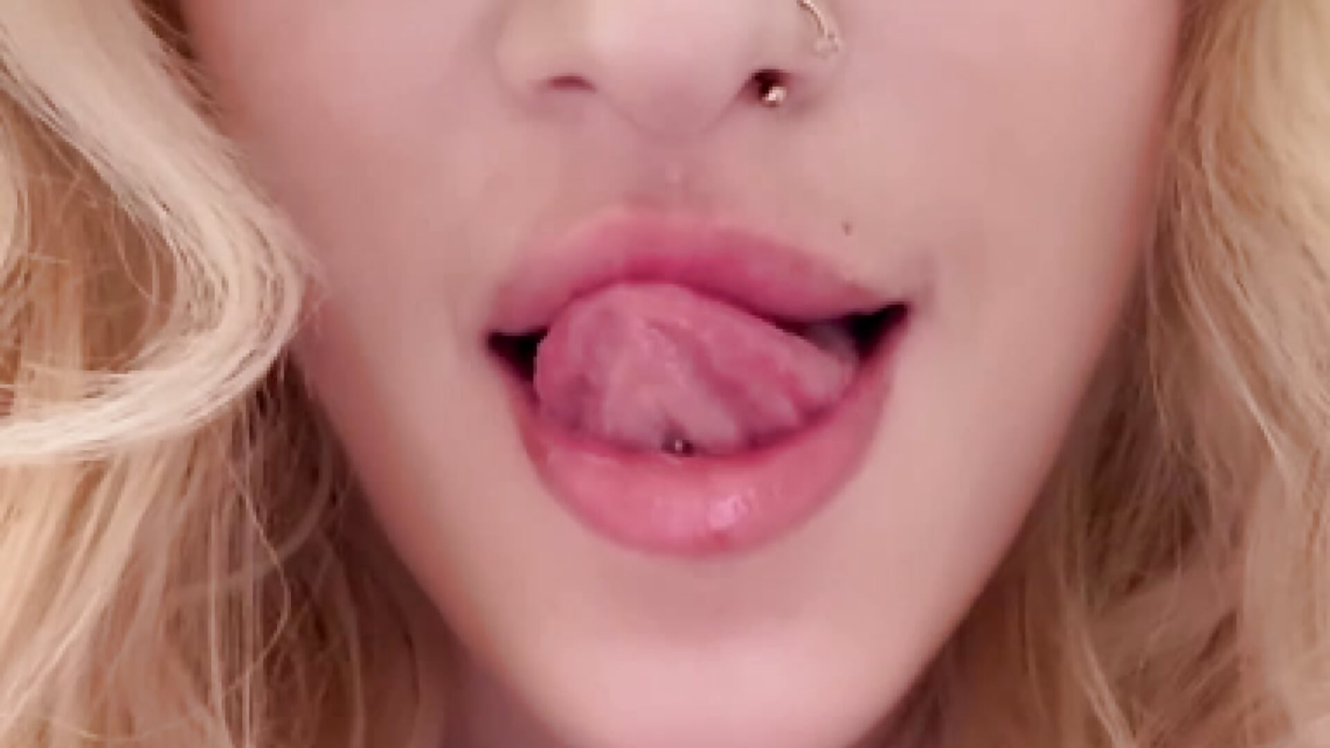 Lips licking 👅