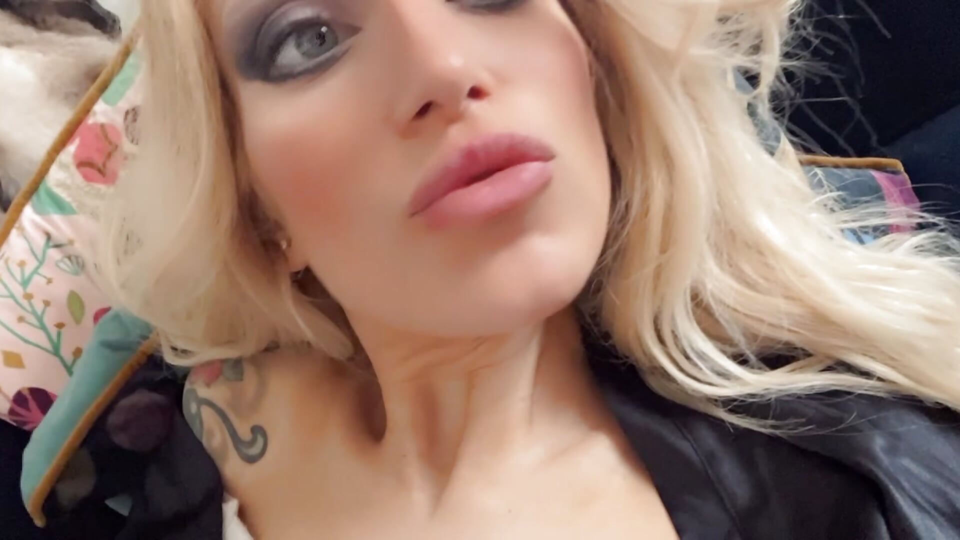 💋💋💋❤️kiss