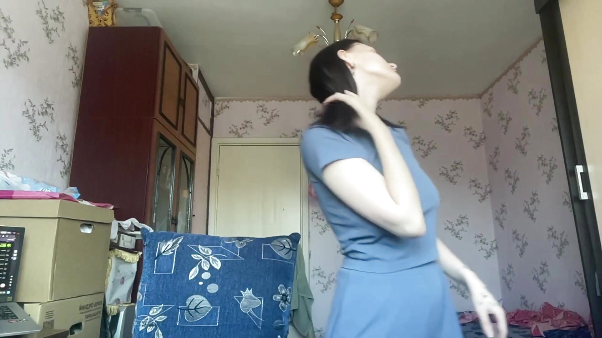 little peek - βίντεο μοντέλου SofiaOops_1