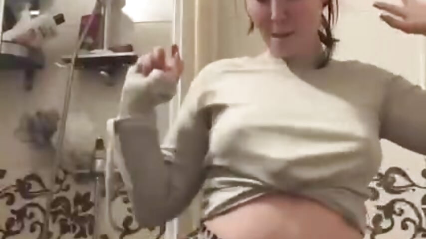 IMG_1494 – video od webkamerové modelky AyanamyRey67