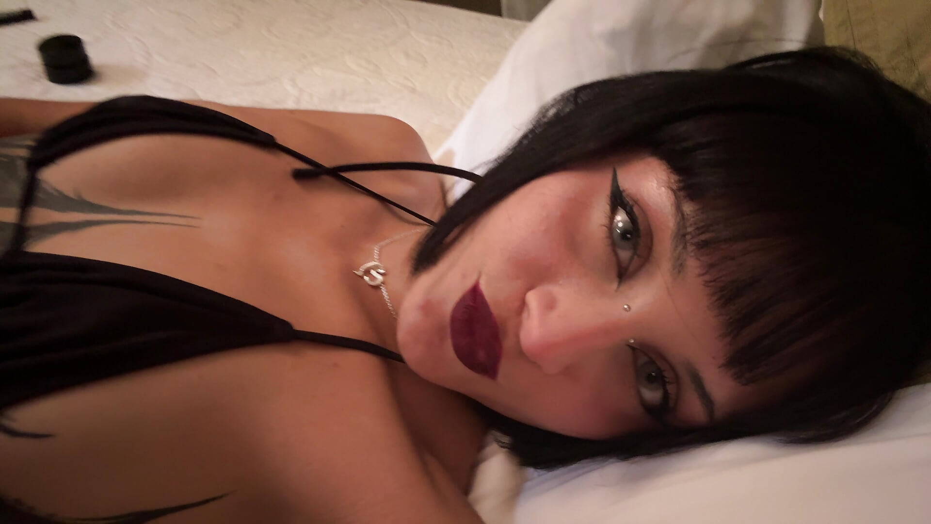 Self pleasure - vídeo de la modelo de cam lil_morgan