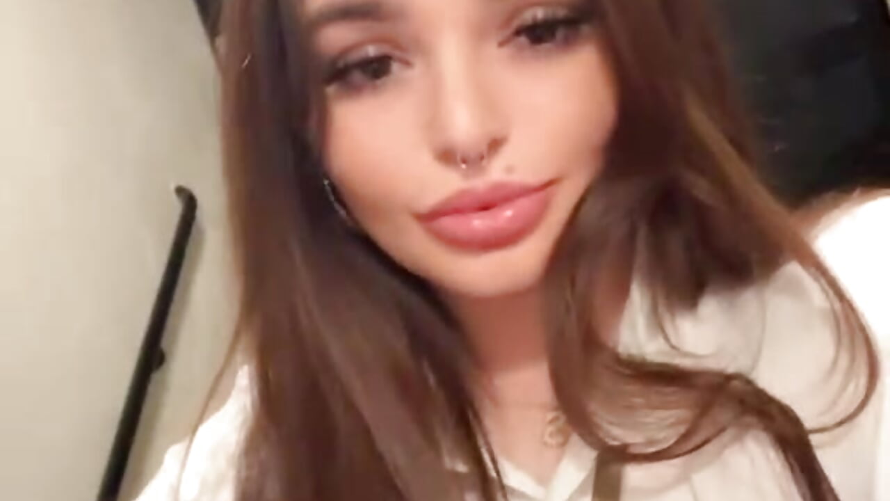 hey heyyy x - video by Valentinaroseex