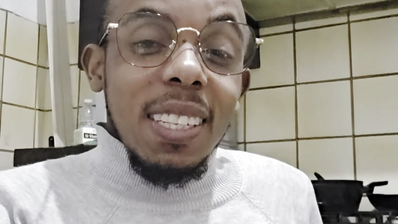 1000083743 - فيديو من Elmentor32 موديل الكام