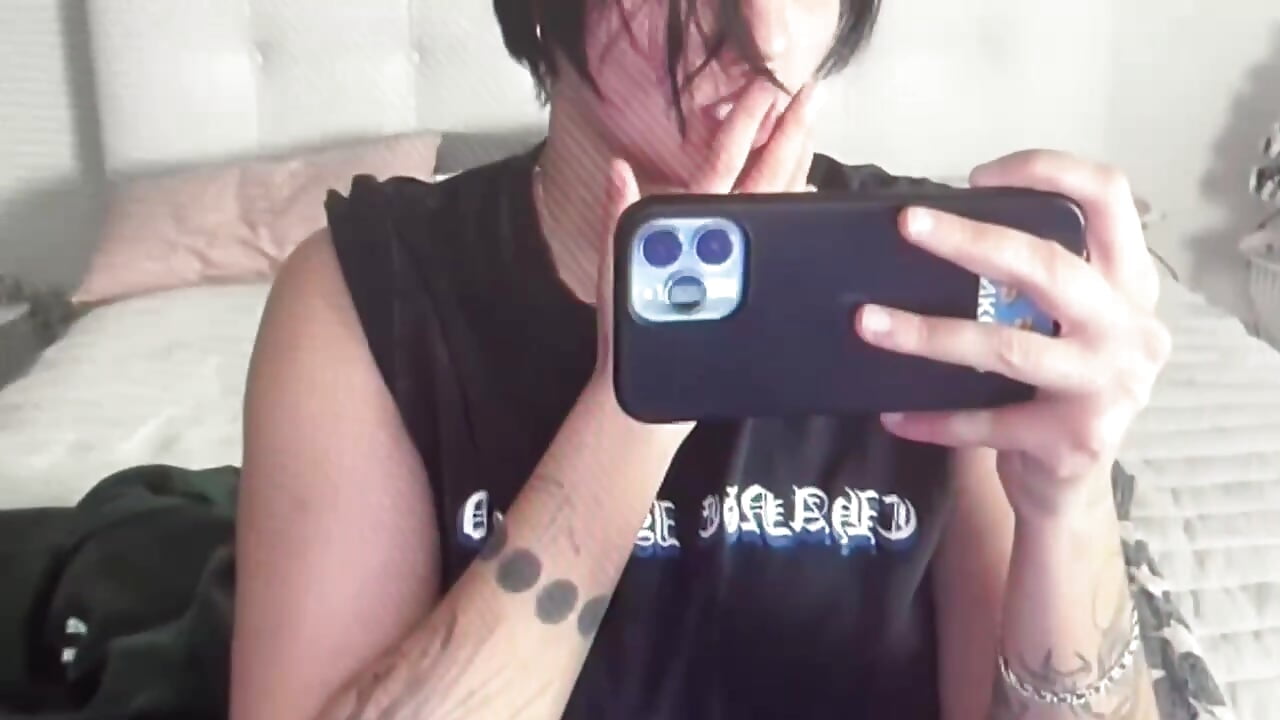 Hello - Alexa_xa 的视频