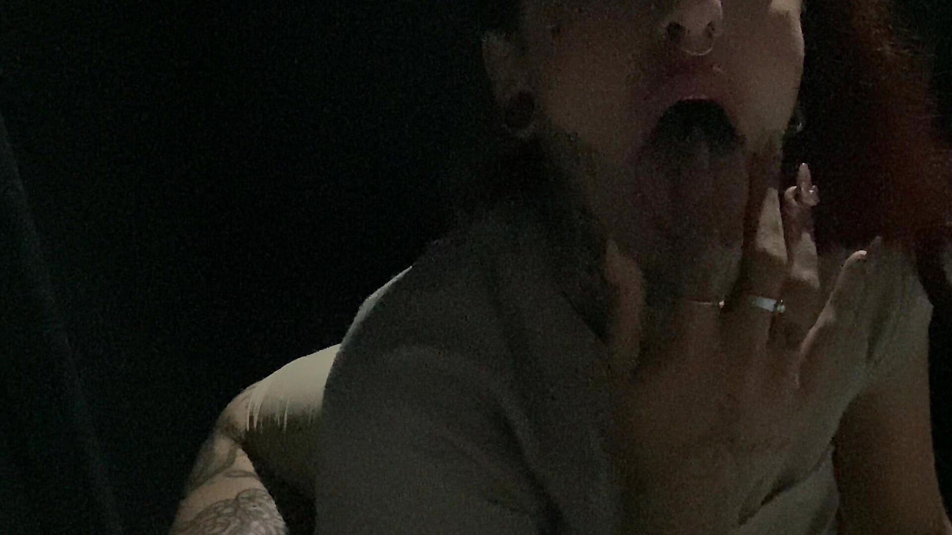 I misbehave in public – video od webkamerové modelky julie-blair