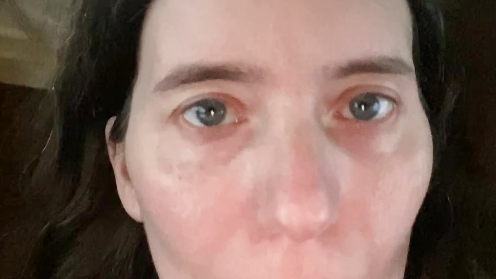 IMG_0010 – video modela na kameri iphone8386