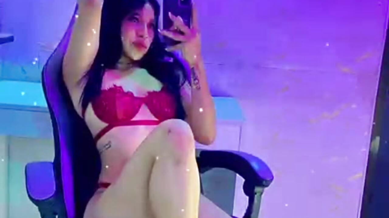 WhatsApp Video 2026-04-12 at 21,39,55 - video av sophiaa_33 cam model