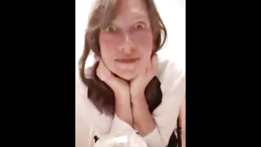 Shake tits - vídeo de la modelo de cam Poogus79