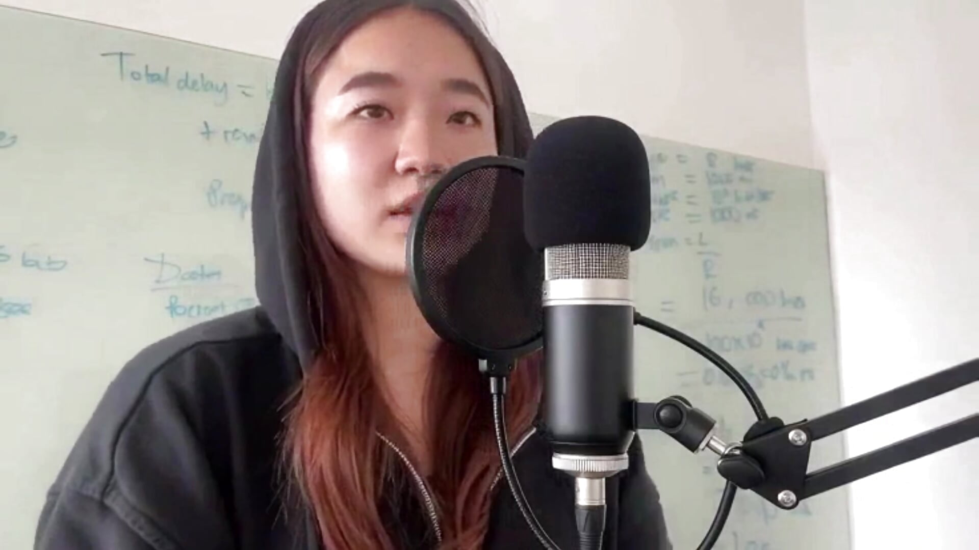 ASMR - video MalloryAlpis kameramallilta