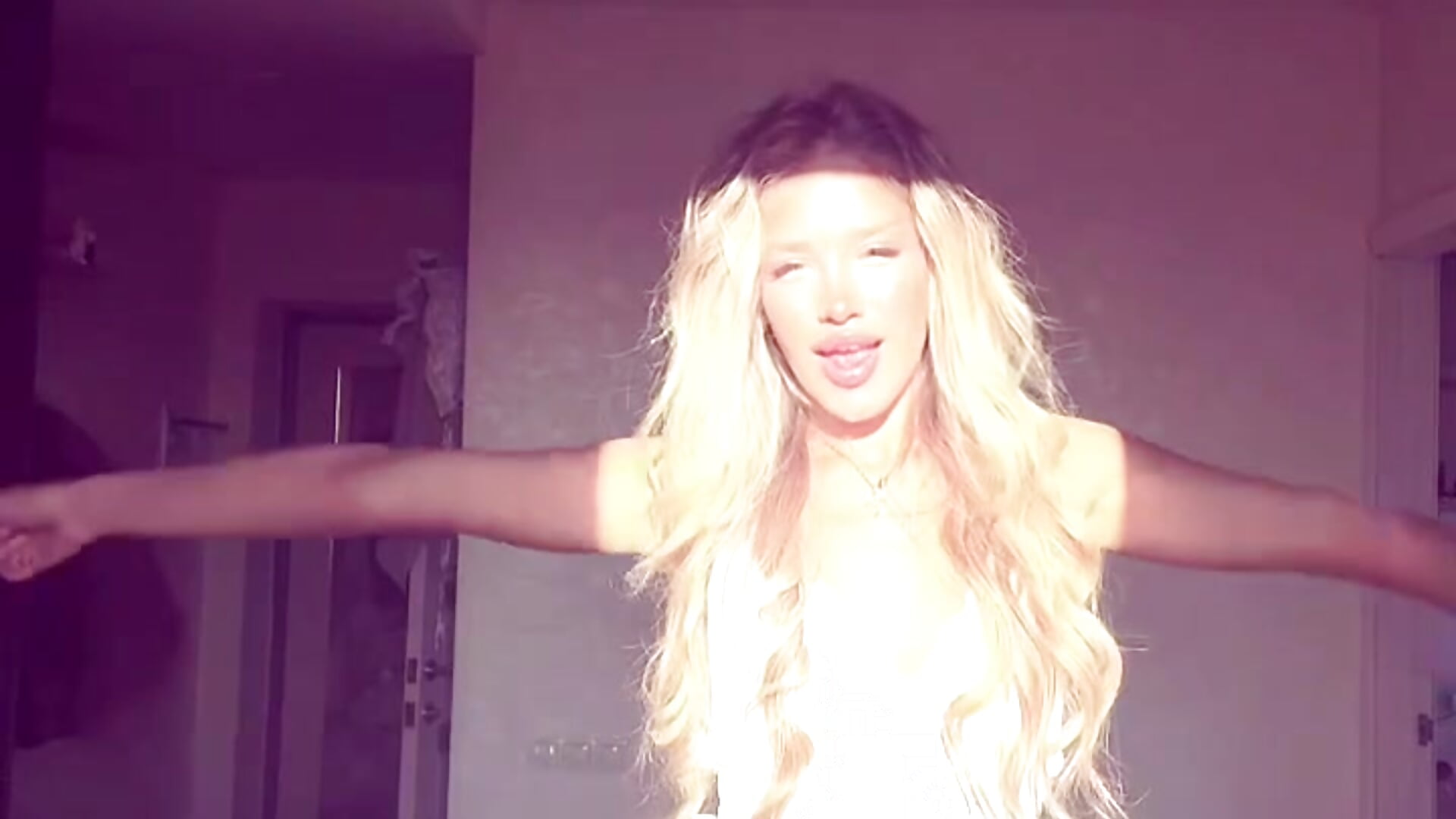 Life - vídeo de MarhtaRisper modelo de câmara