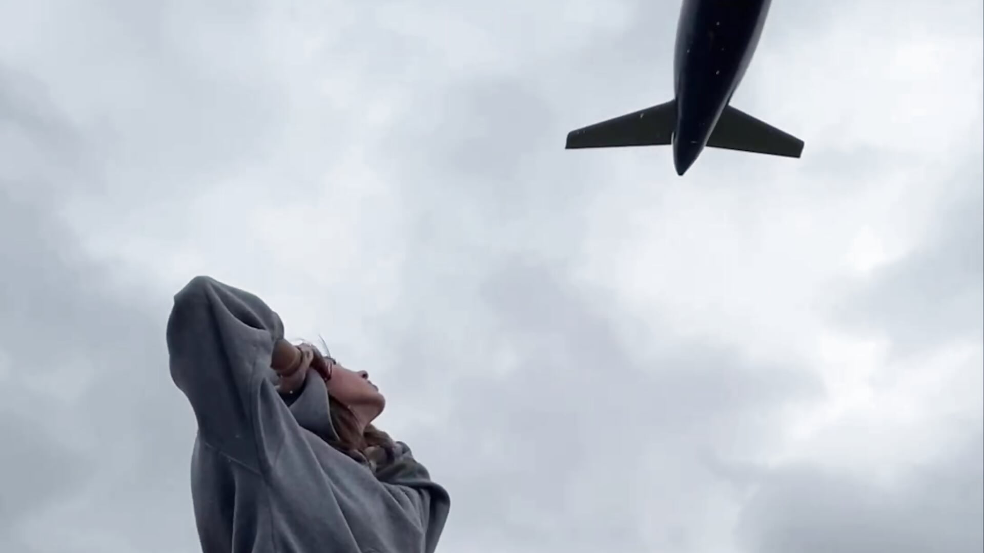 Traveling is my love - video od modelky/modela Peaches_Peaches