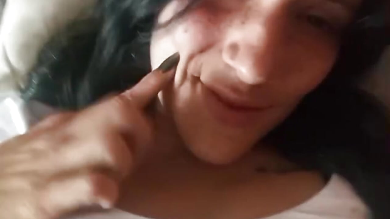 Kiss for you – video af JohanitaRex2 cam-model