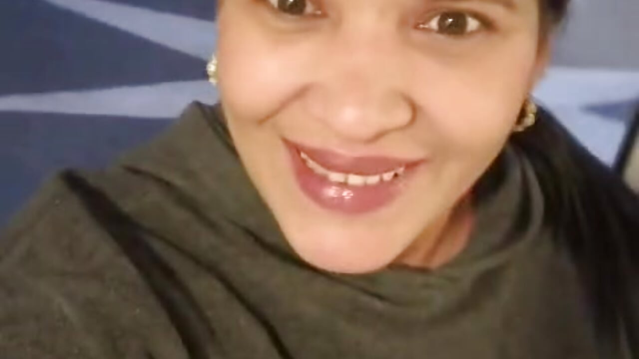 hi – видео вебкам-модели Jesika_Jones