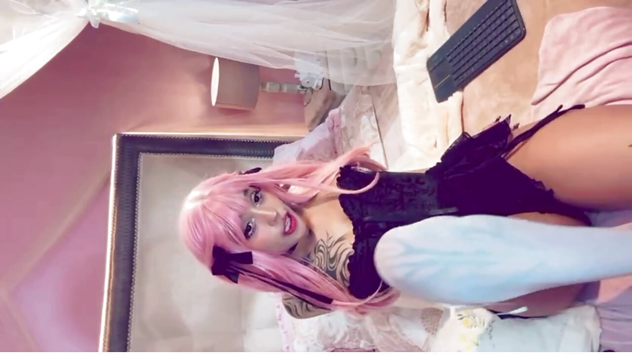JUST A SMALL PART OF HOW NAUGHTY I AM - video by VaLuu__ cam model