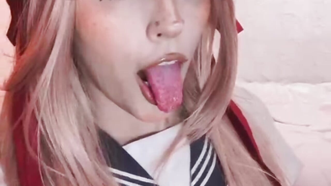 Yess daddyyyy - video by VaLuu__ cam model
