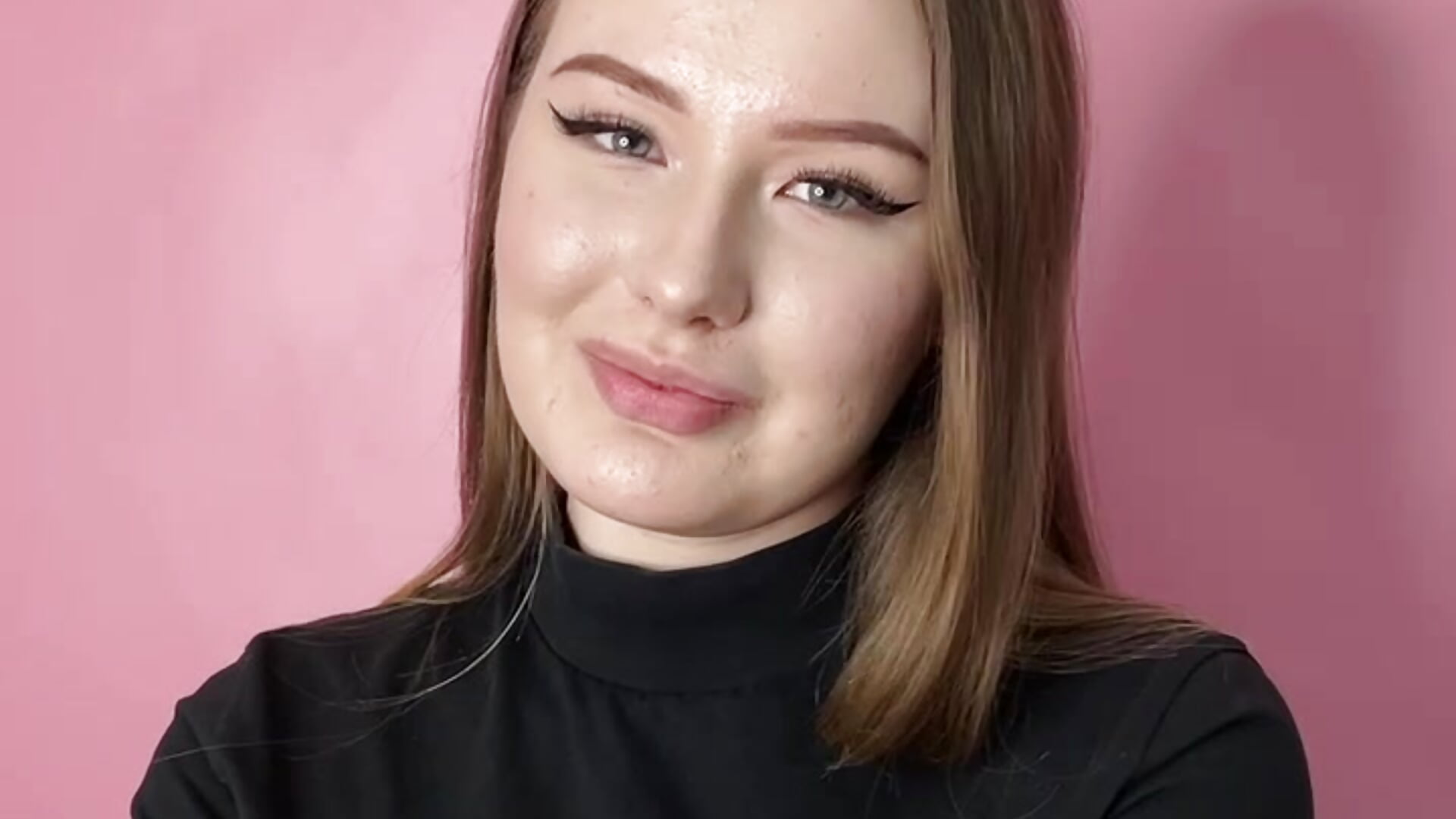 Hello❤️ – video af EleaseBurd cam-model